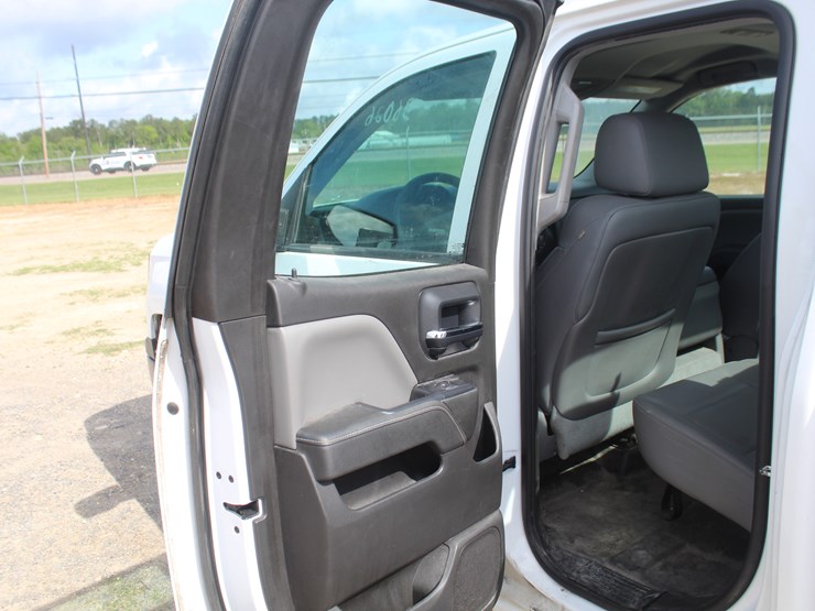 2015-chevrolet-1500-image-16