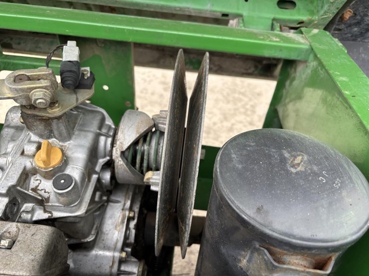 john-deere-gator-image-19