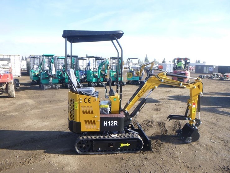 2025-agt-h12r-hydraulic-excavator-image-7