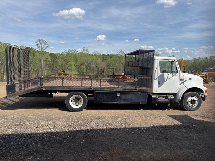 1999-international-4700-image-2