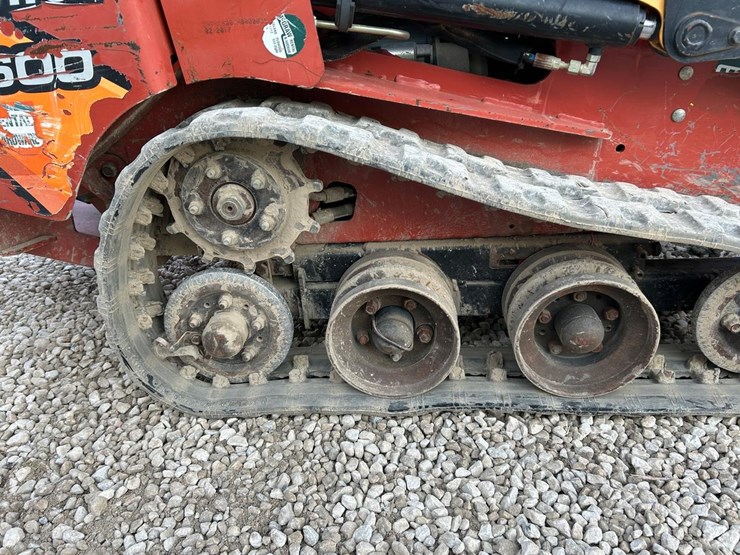 2017-ditch-witch-sk600-image-14