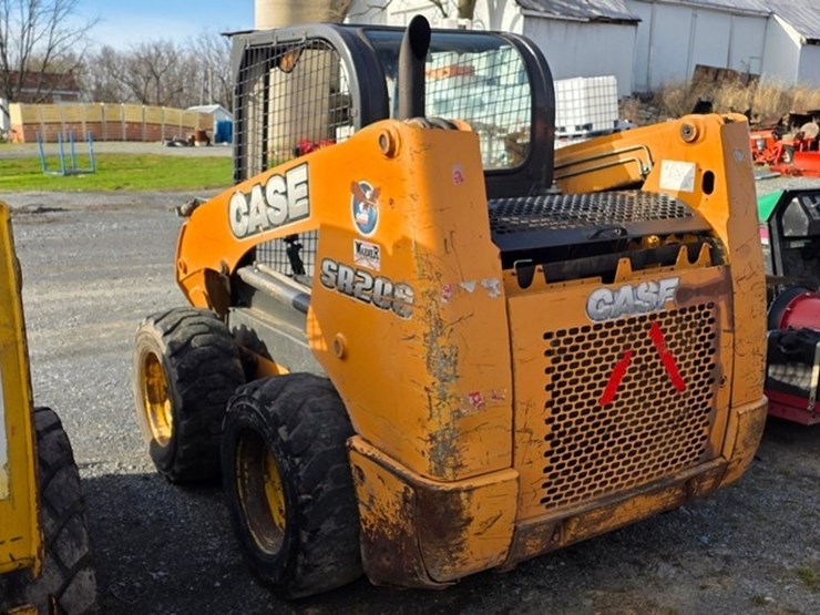 2011-case-sr200-image-3