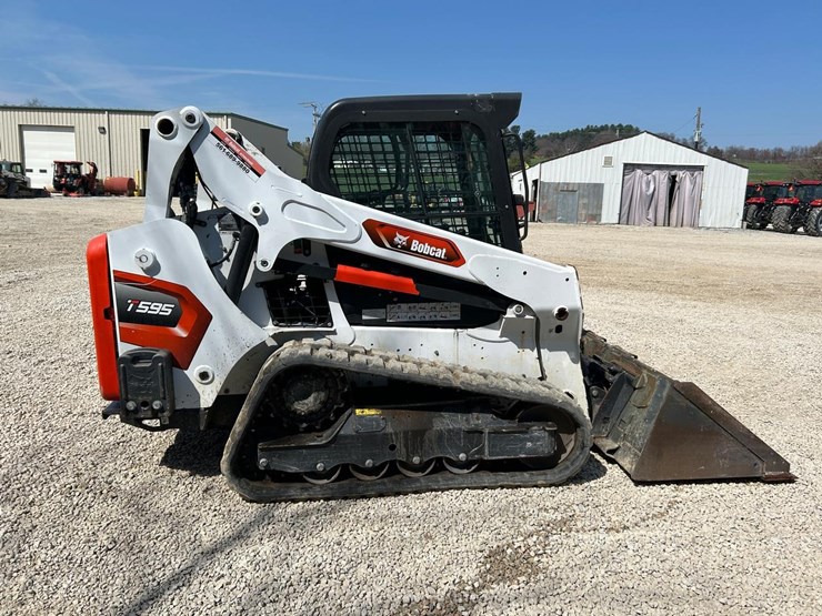 2023-bobcat-t595-image-5