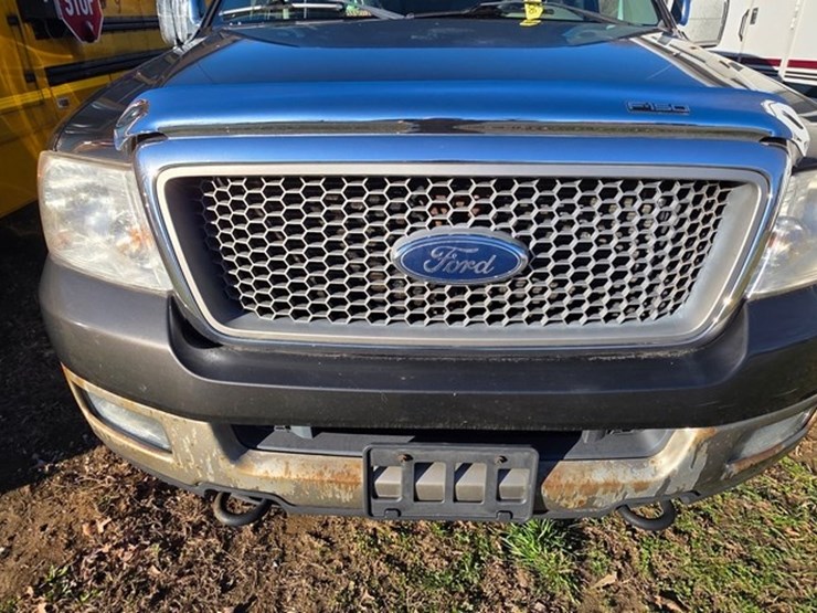 2005-ford-f150-image-24