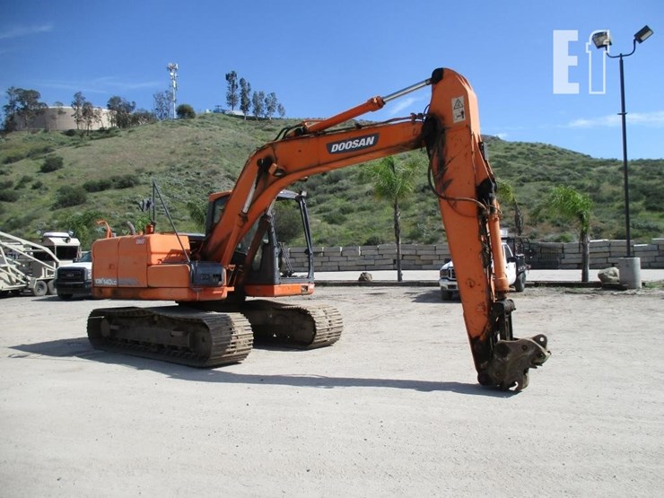 2010-doosan-dx140-lc-image-2