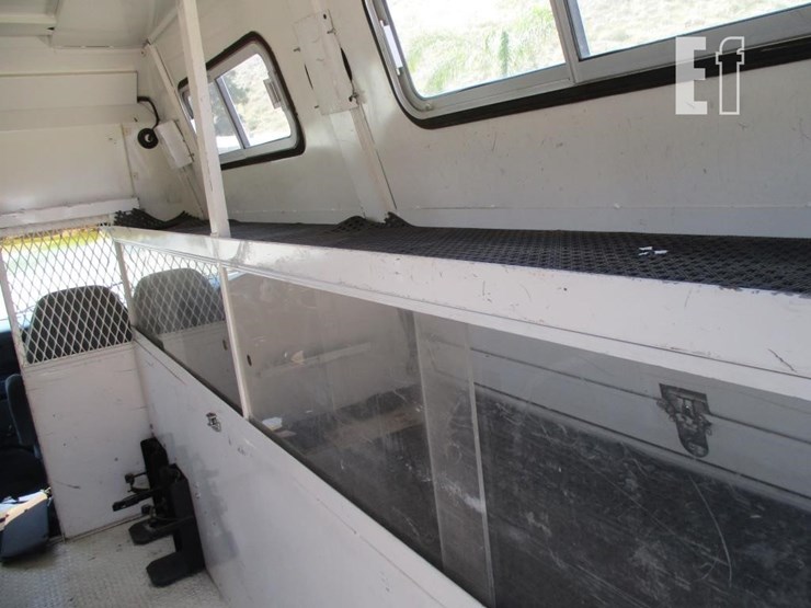 1992-ford-e350-image-16