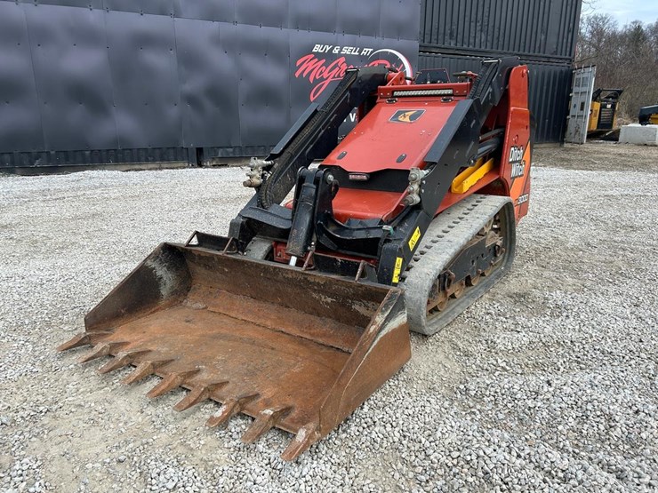 2021-ditch-witch-sk3000-image-8