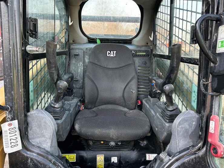 2023-caterpillar-259d3-image-20