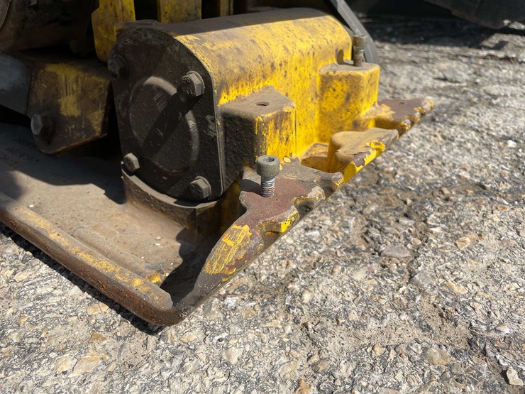 #5689-•-wacker-vp1135-plate-compactor-image-18