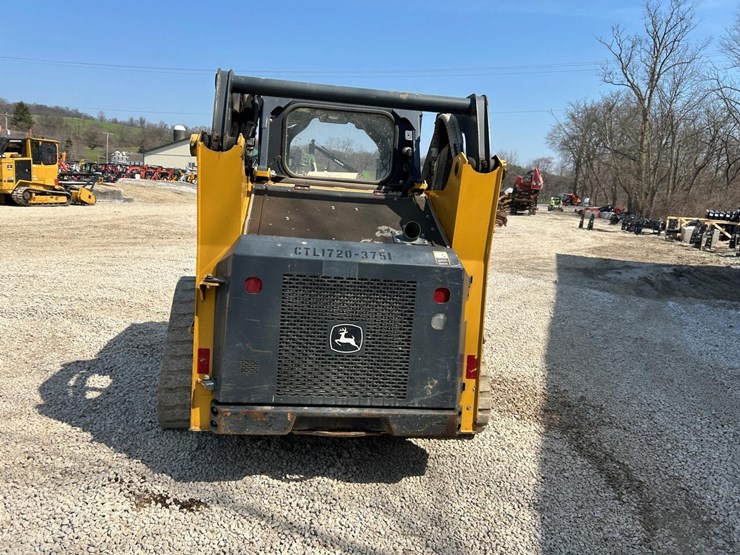 2019-deere-317g-image-3