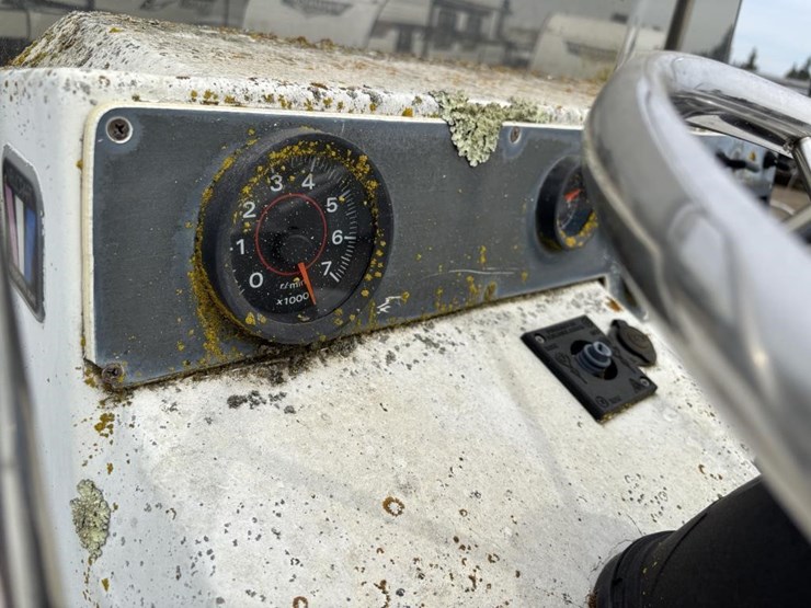 1990-unknown-trailer-image-15