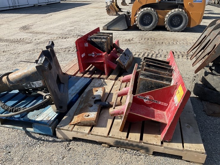 2019-bobcat-s70-image-8