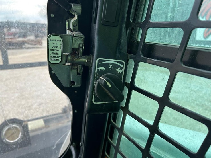 2018-bobcat-t770-image-22