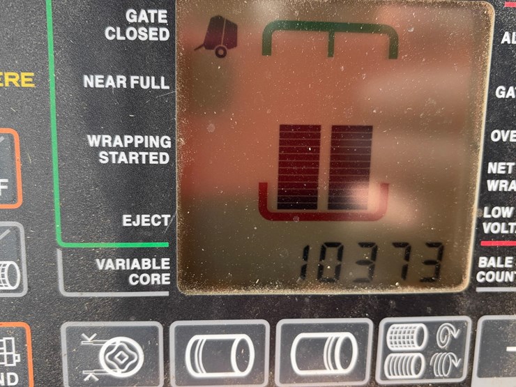 john-deere-560m-image-11