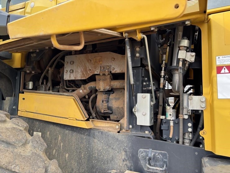 komatsu-wa380-8-image-46