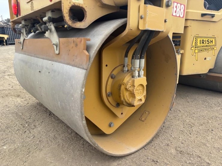 2002-caterpillar-cb24b-image-14