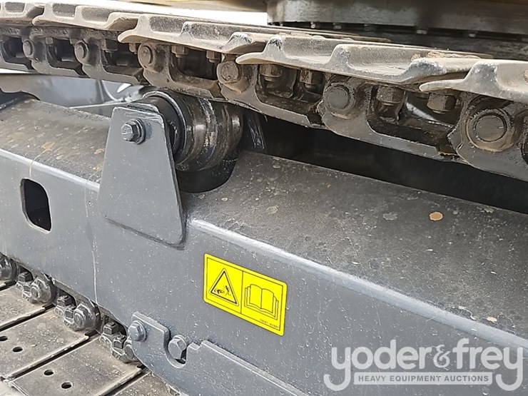 2016-komatsu-pc56-7-image-25