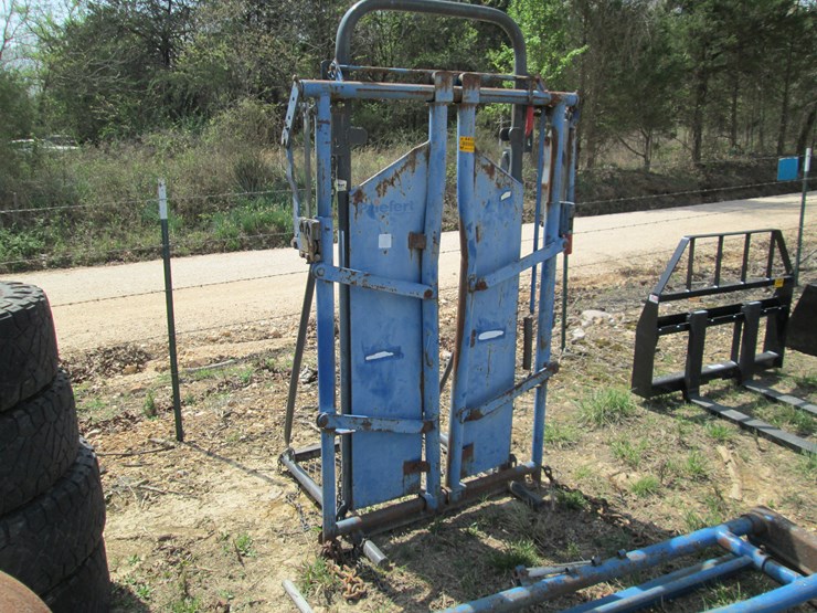 #44067-•-priefert-head-gate-image-2