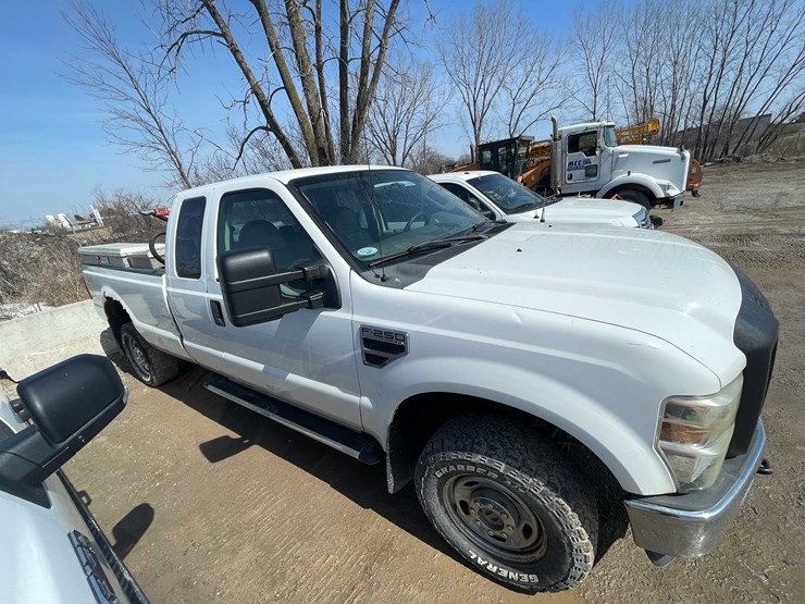 #5672-•-2010-f250-4x4-extended-cab-(has-wi-title)-image-4