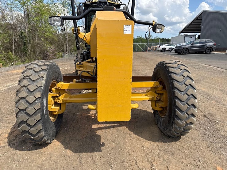 2011-caterpillar-140m2-vhp-plus-image-13