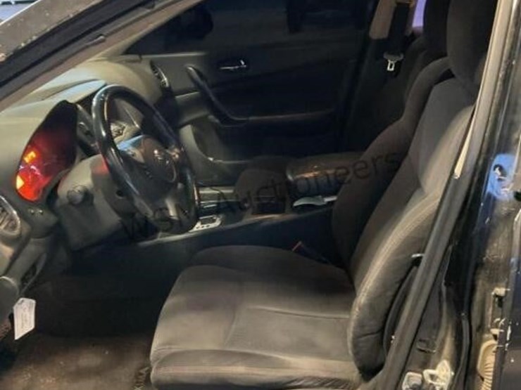 2011-nissan-maxima-sdn-image-22