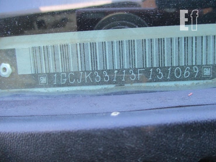 2003-chevrolet-3500-image-19