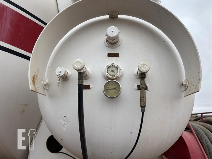 2004-peterbilt-357-image-19