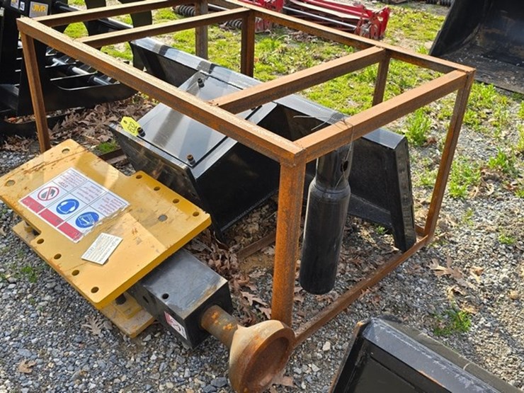 new-cfg-skidloader-post-pounder-image-1