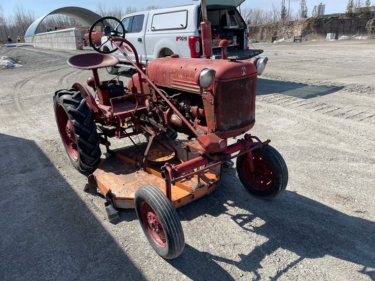 #5682-•-ih-cub-tractor-image-3