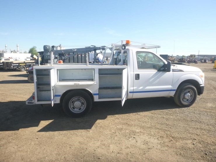 2011-ford-f250-image-8