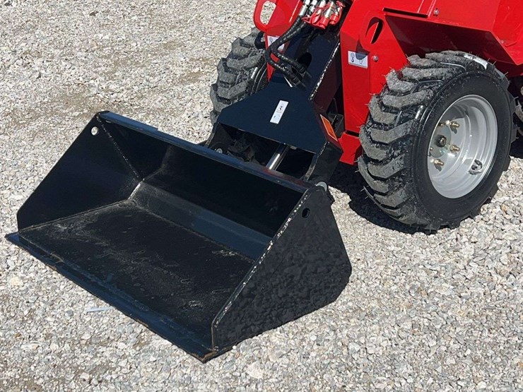 2026-agt-industrial-sda-140w-mini-wheel-loader-image-9