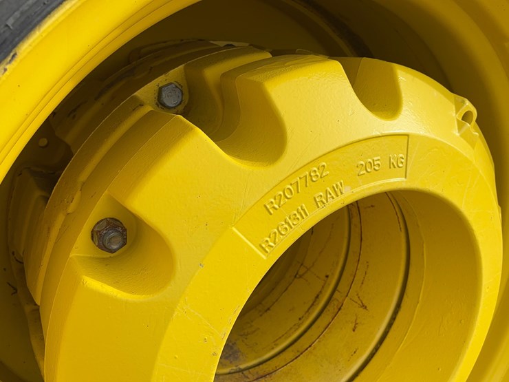 2013-john-deere-9560r-image-5