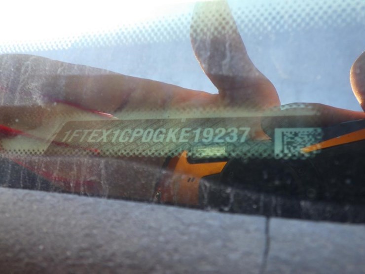 2016-ford-f150-image-13