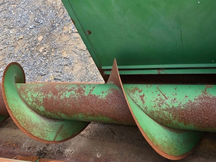 john-deere-444-image-12