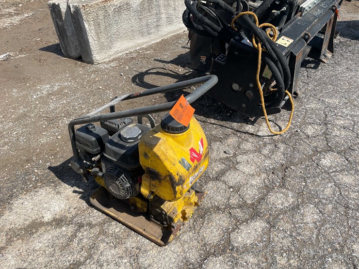 #5689-•-wacker-vp1135-plate-compactor-image-3