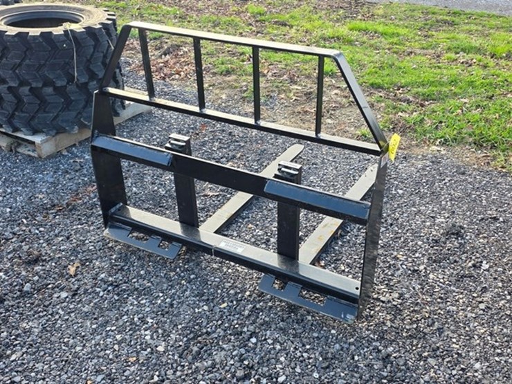 new-kivel-2000-lb.-skidloader-forks-image-2