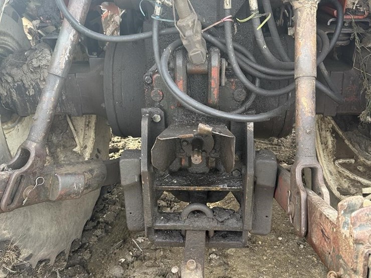 hesston-tractor-2805-image-12