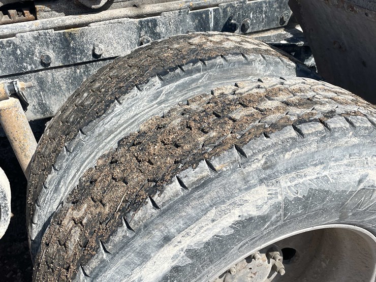 2004-kenworth-t800-image-18