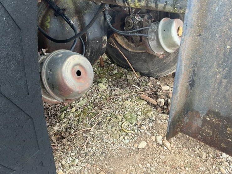 1984-gmc-9500-image-47