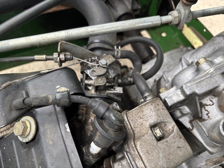 john-deere-gator-image-23