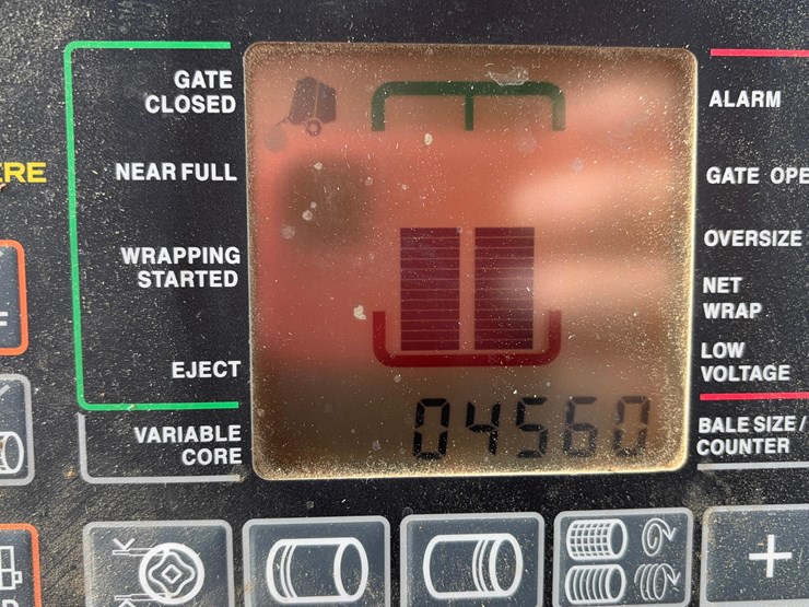 john-deere-560m-image-3