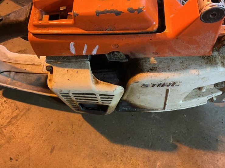 #111-•-stihl-041av-farmboss-chainsaw-image-8