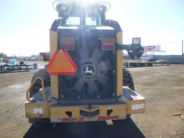 2005-deere-624j-image-20