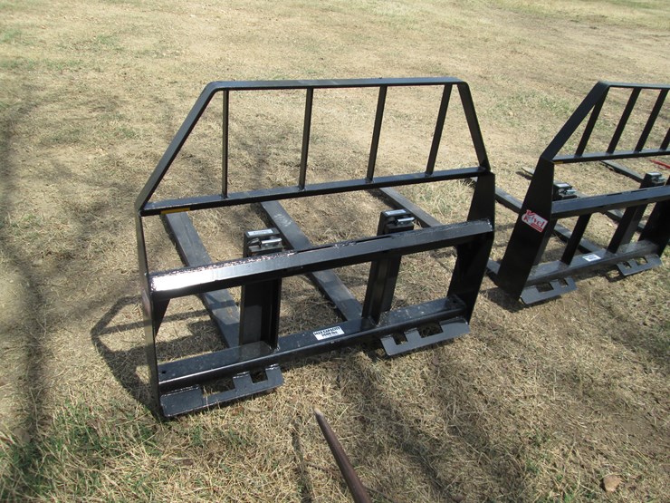 #44057-•-4'-skid-steer-forks-image-3