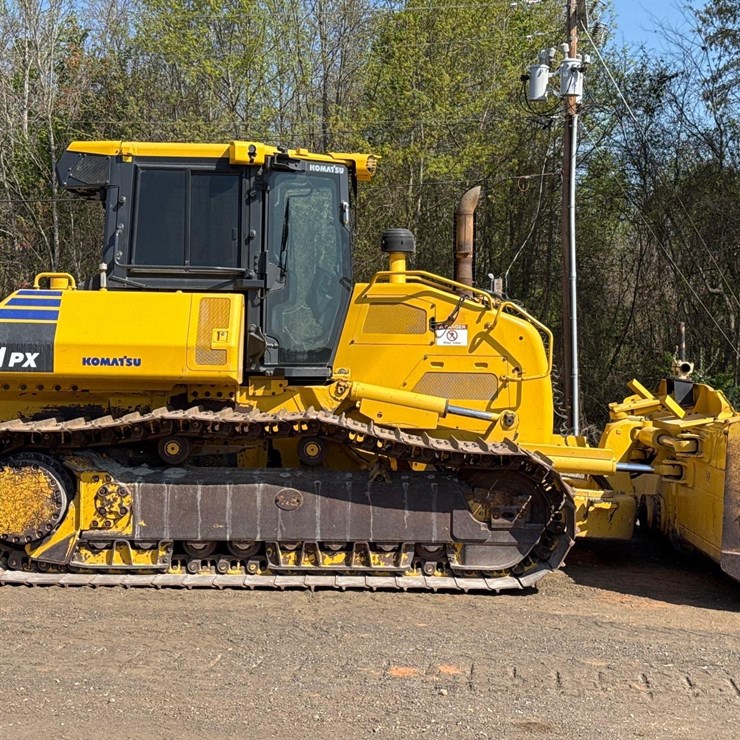 2021 KOMATSU D71PX-24