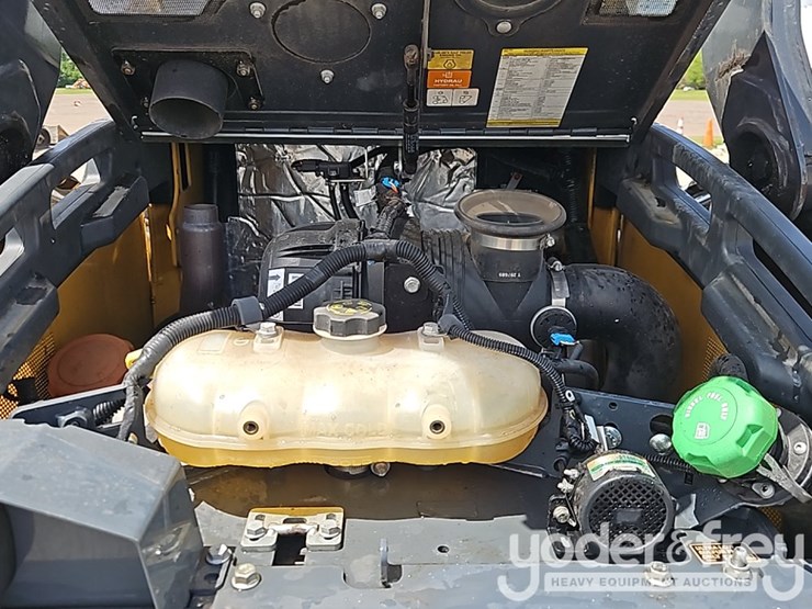 2023-deere-325g-image-21