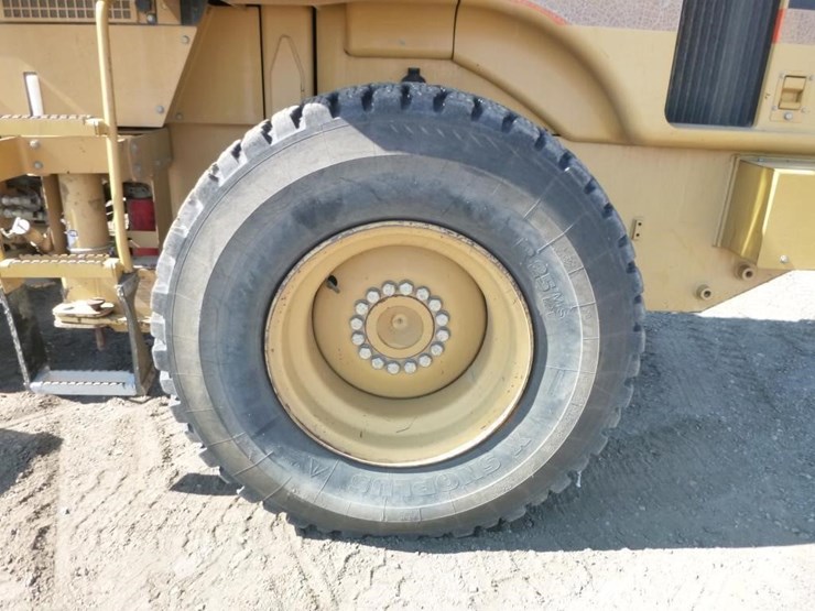 2004-caterpillar-924gz-image-34