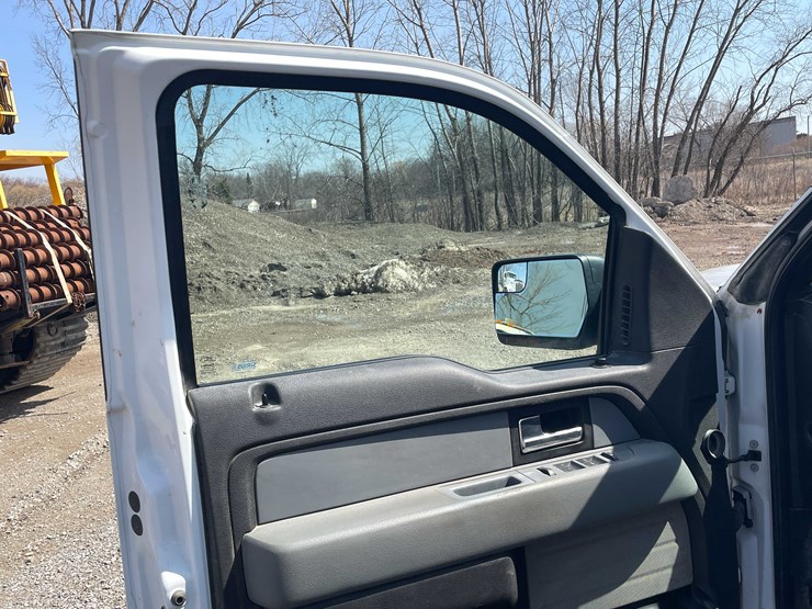 #5671-•-2012-f150-xlt-4x4-crew-cab-(has-wi-title)-image-43