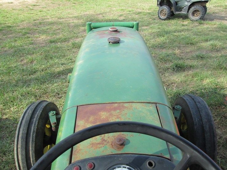 john-deere-2240-image-24