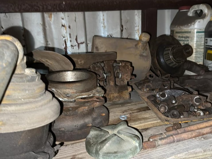 #258-•-parts-room-image-10